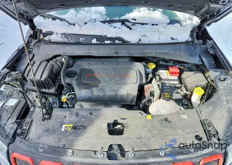 2022 Jeep Compass Latitude z USA, uszkodzony, nr VIN 3C4NJDBB6NT230581